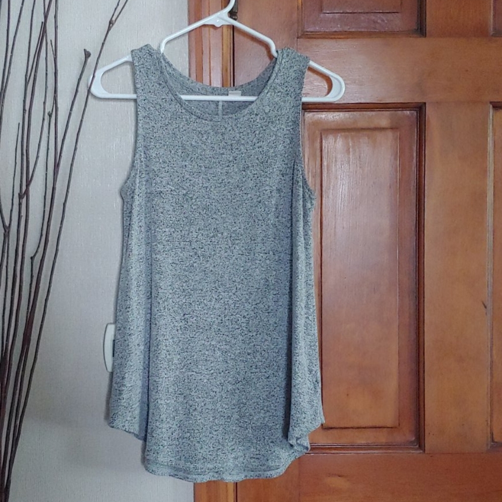 Gray tank top